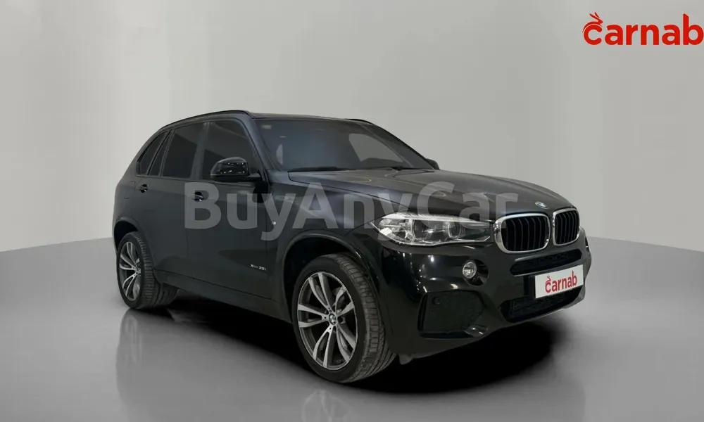 Vehicle photo 5