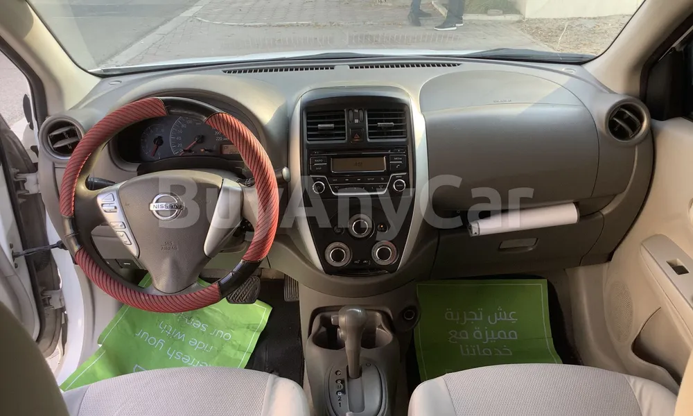 Vehicle photo 8