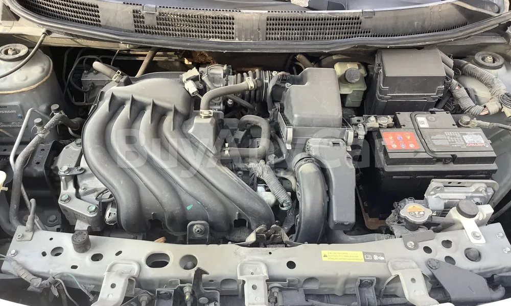 Vehicle photo 6