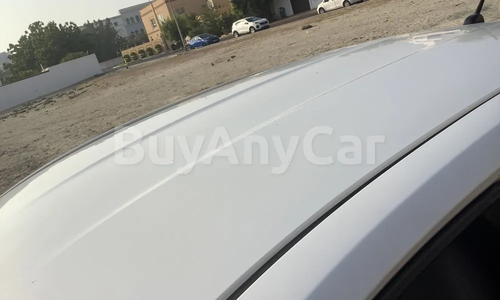 Vehicle photo 5