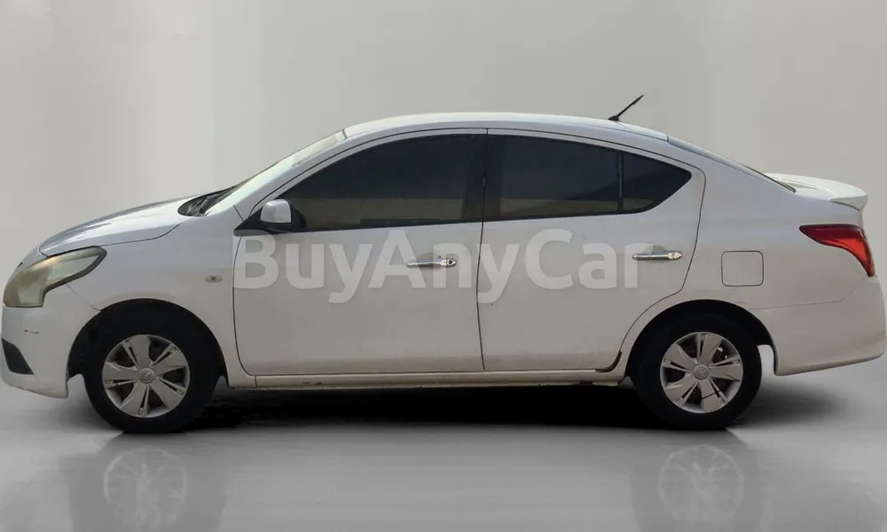 Vehicle photo 4
