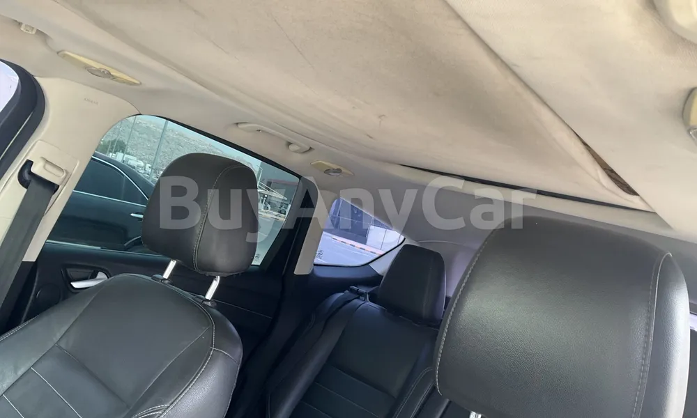 Vehicle photo 8