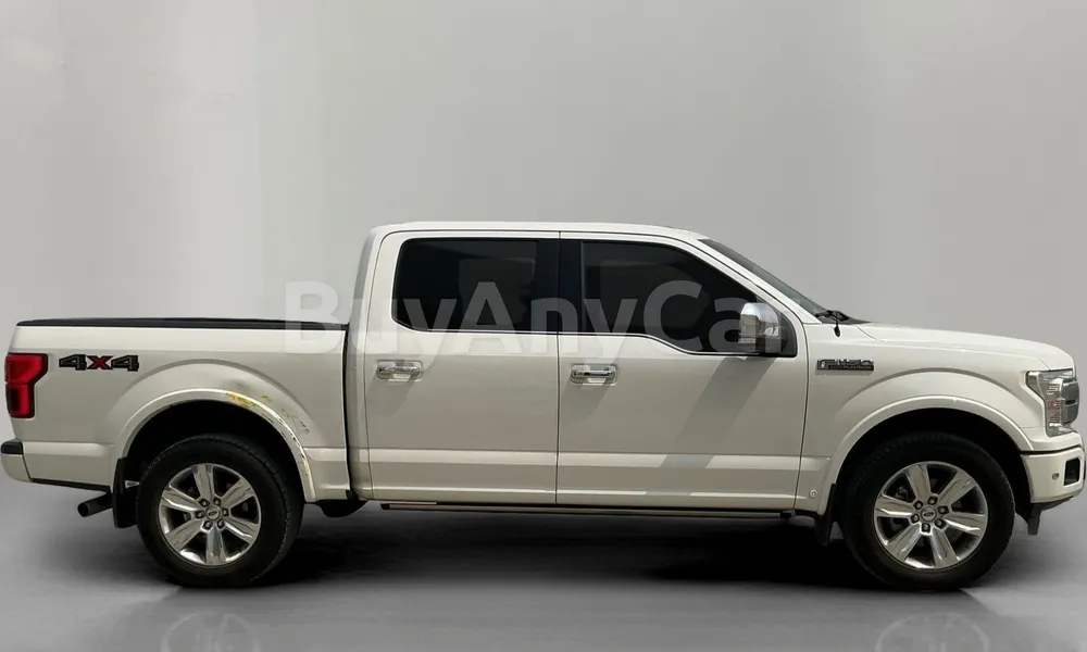 Vehicle photo 3