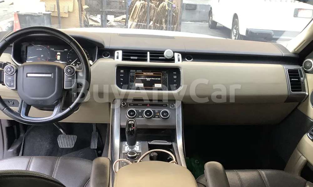 Vehicle photo 8