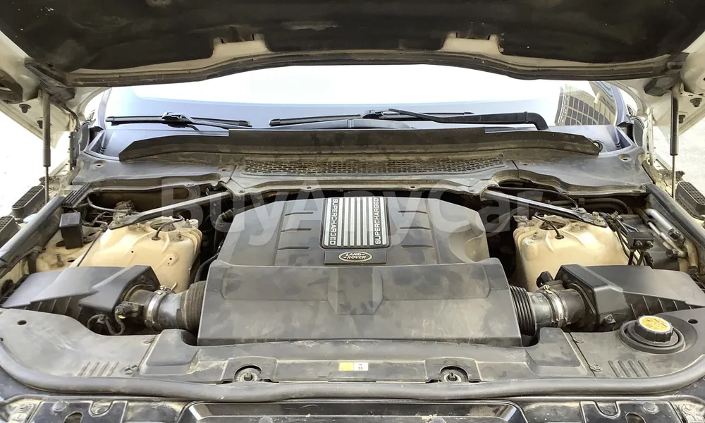 Vehicle photo 6