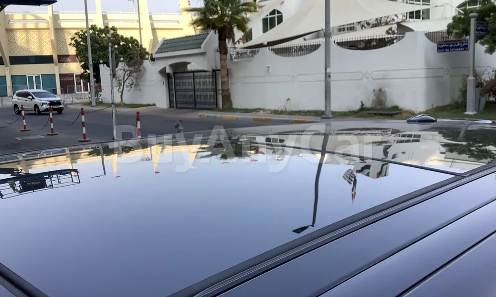 Vehicle photo 5