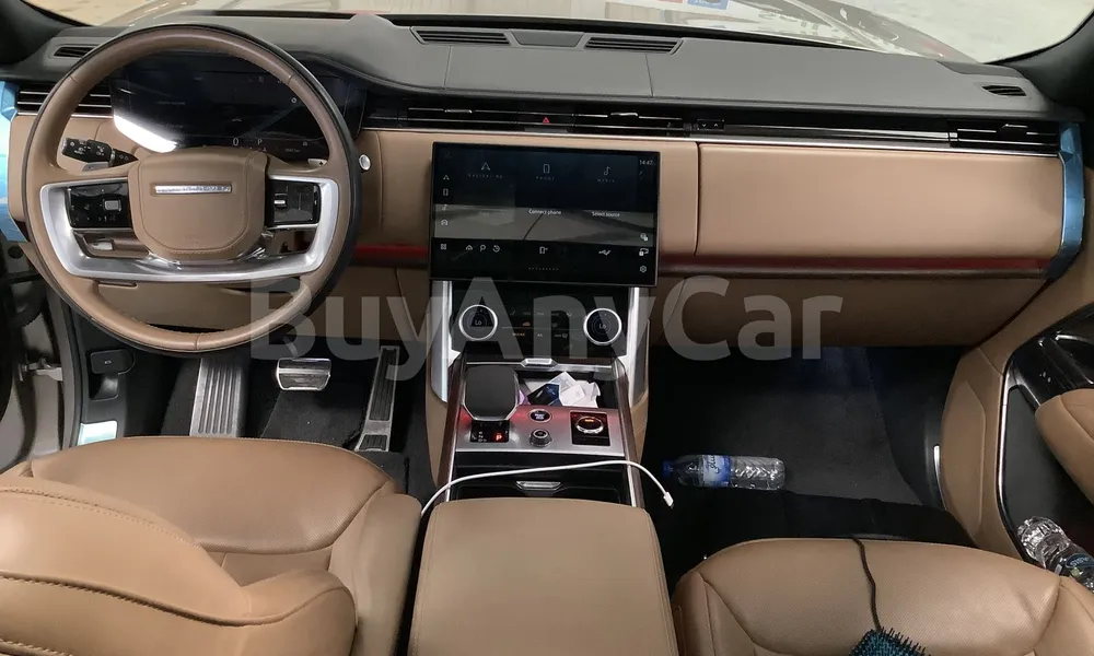 Vehicle photo 8