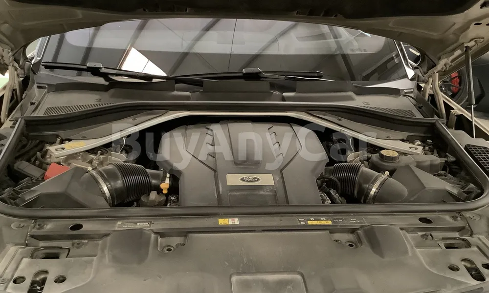 Vehicle photo 6
