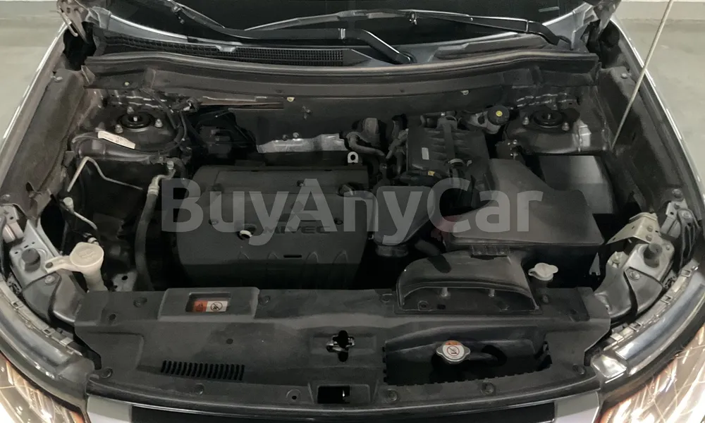 Vehicle photo 9