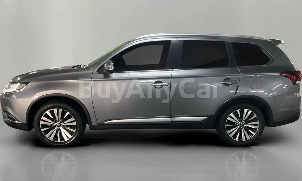Vehicle photo 4