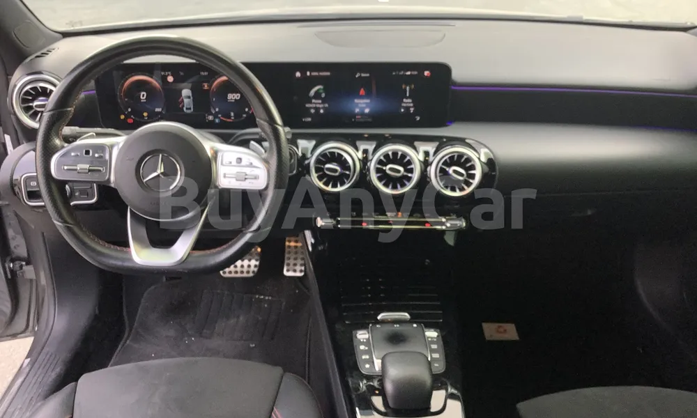 Vehicle photo 9