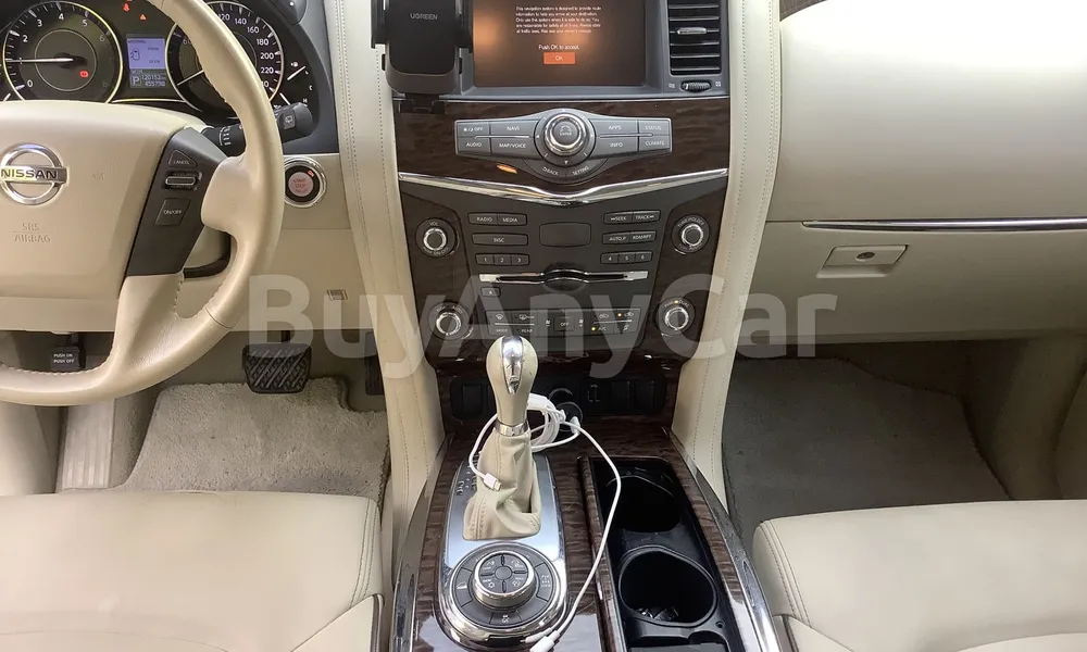 Vehicle photo 8