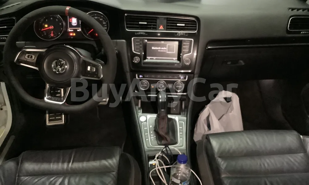 Vehicle photo 8