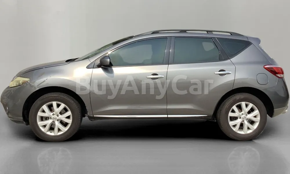 Vehicle photo 3