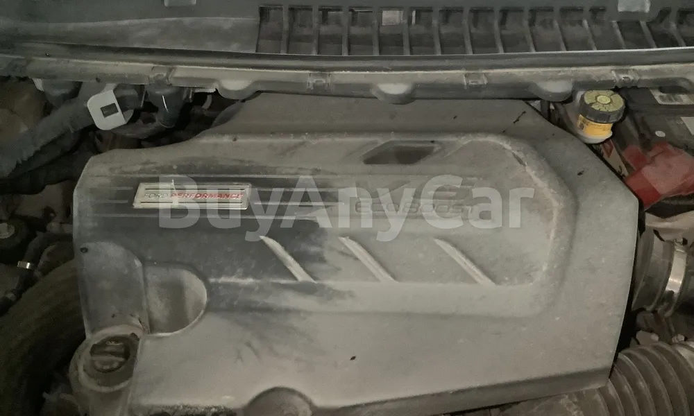 Vehicle photo 6