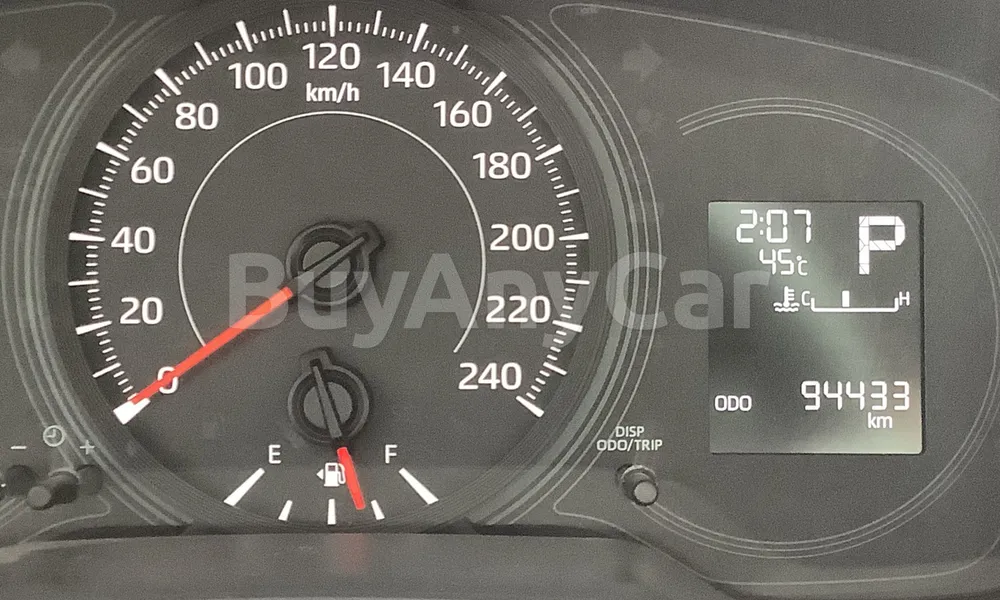 Vehicle photo 9