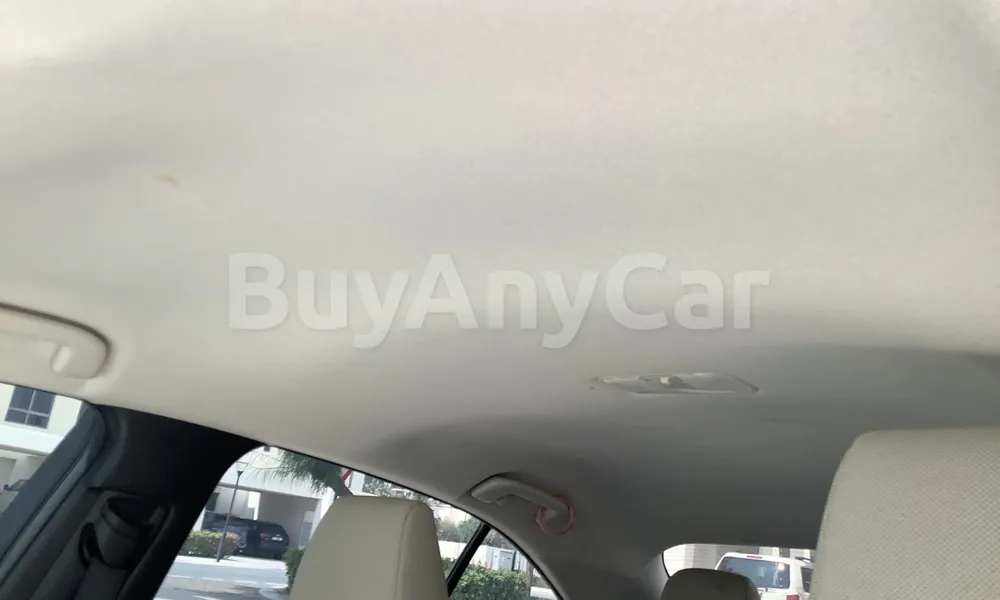 Vehicle photo 10