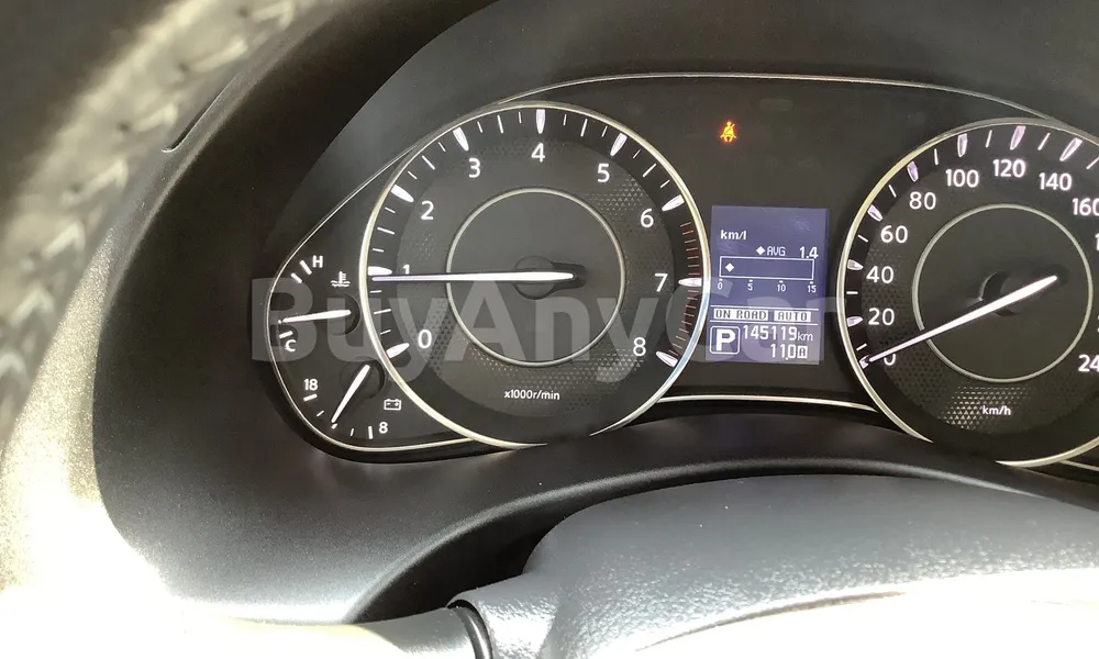 Vehicle photo 7