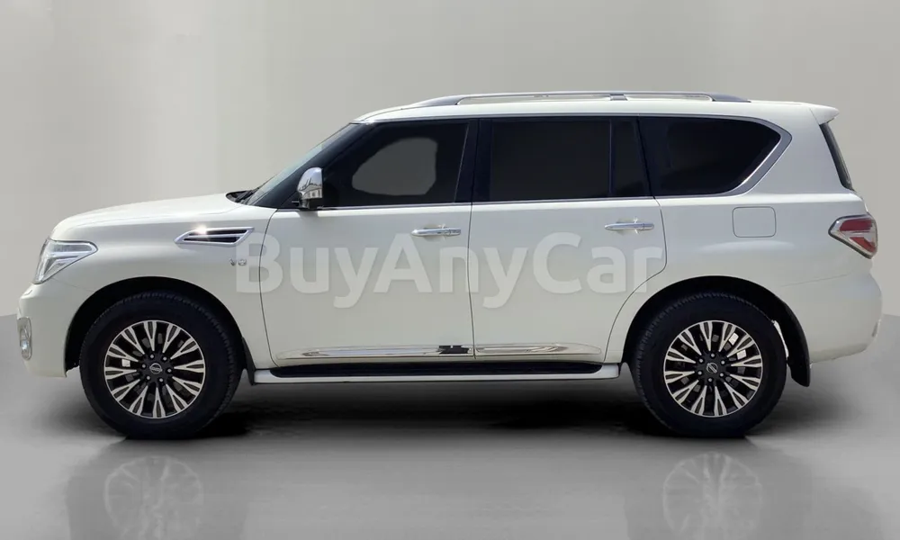 Vehicle photo 4