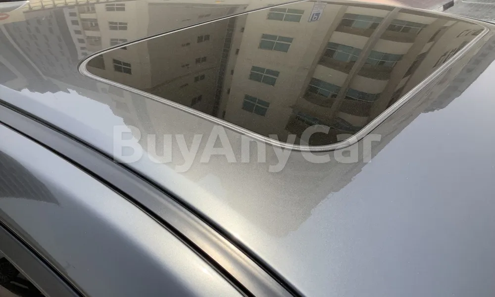 Vehicle photo 7