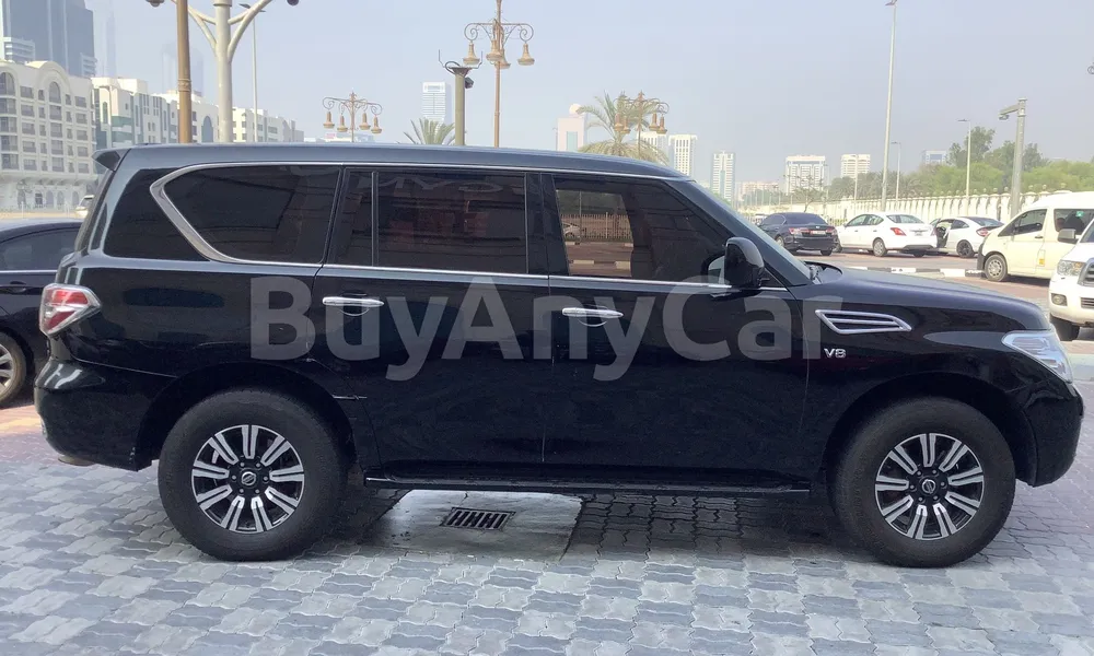 Vehicle photo 3