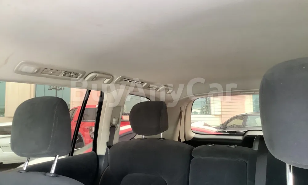 Vehicle photo 9