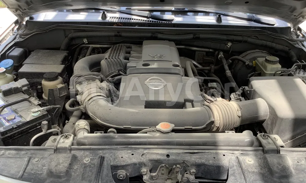 Vehicle photo 8