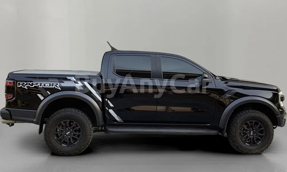 Vehicle photo 3