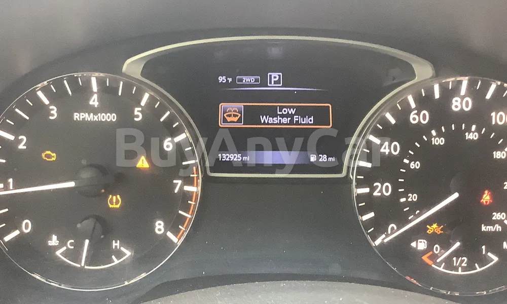 Vehicle photo 7