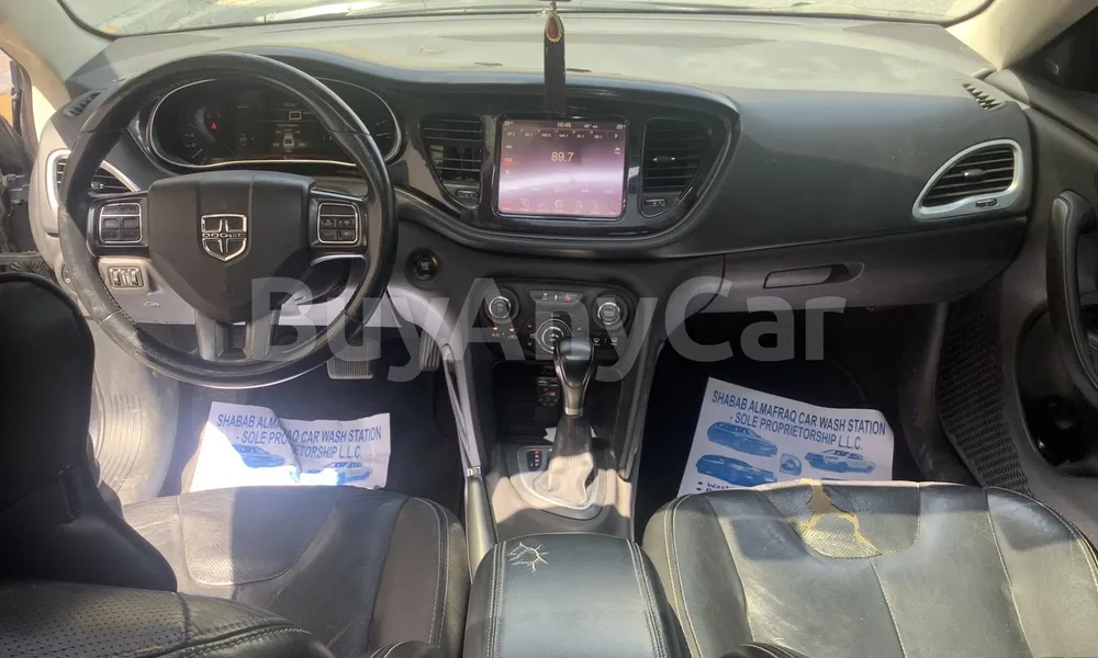 Vehicle photo 8