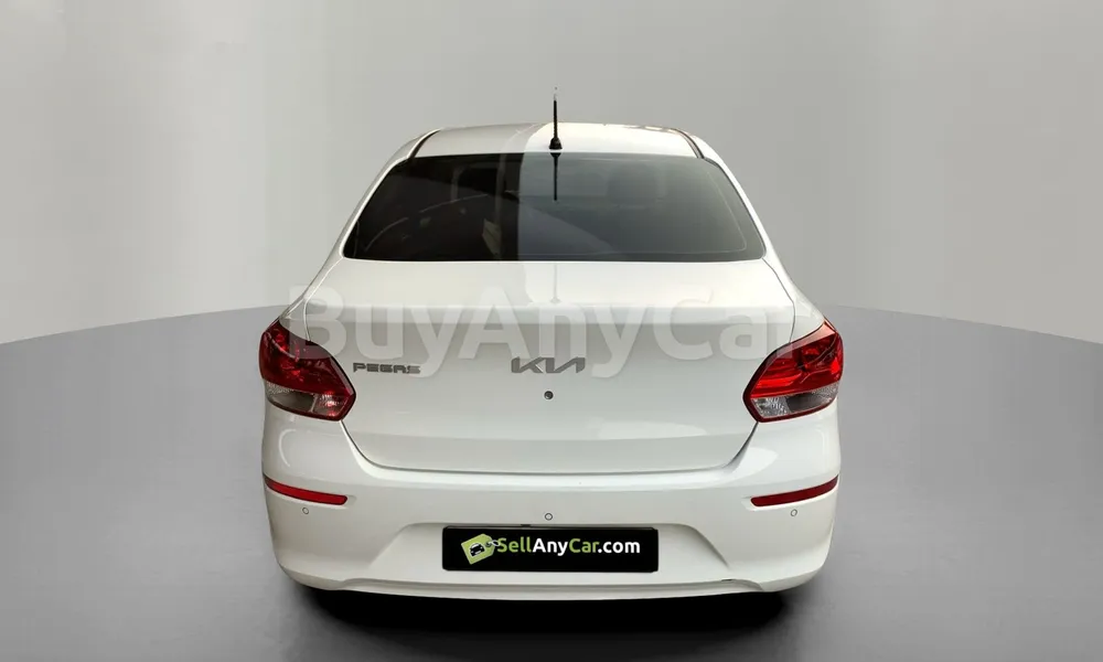 Vehicle photo 2