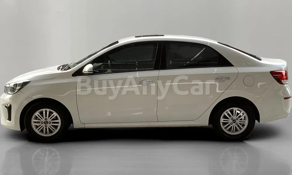 Vehicle photo 4