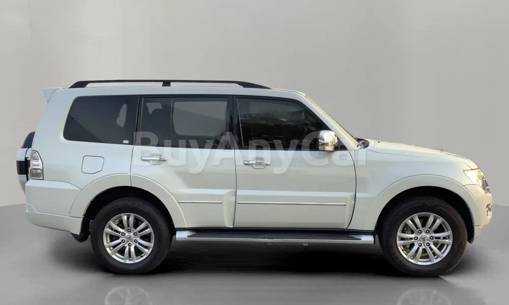 Vehicle photo 3