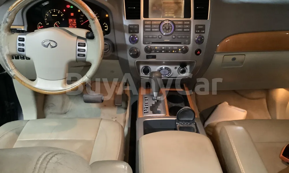 Vehicle photo 9