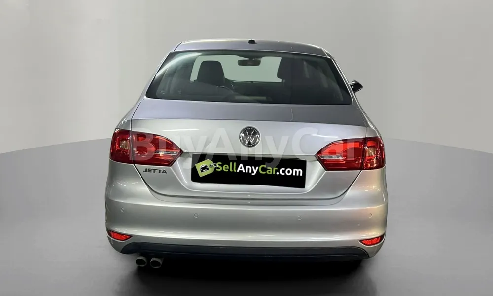 Vehicle photo 2