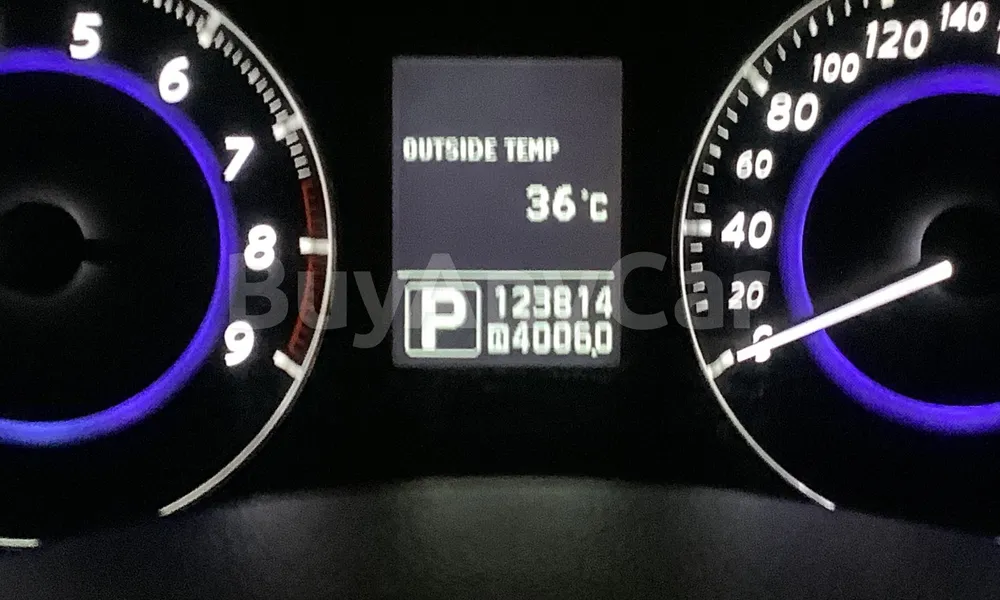 Vehicle photo 7