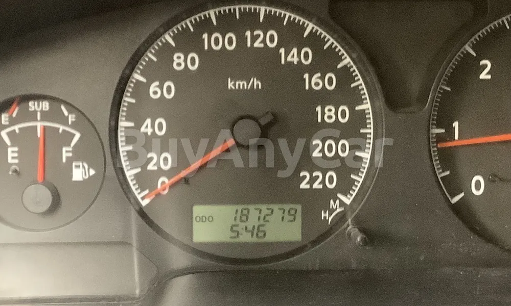 Vehicle photo 7