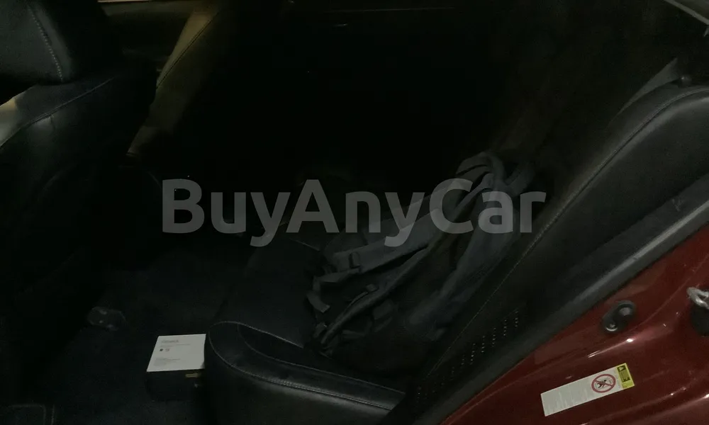 Vehicle photo 9