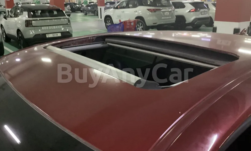 Vehicle photo 5