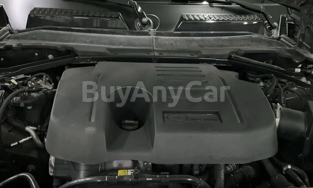 Vehicle photo 8