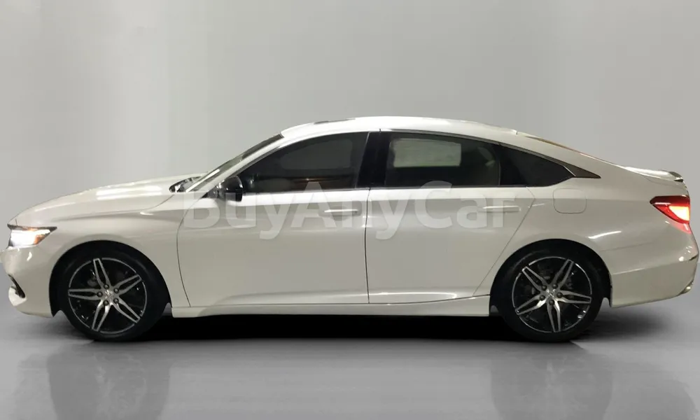 Vehicle photo 4