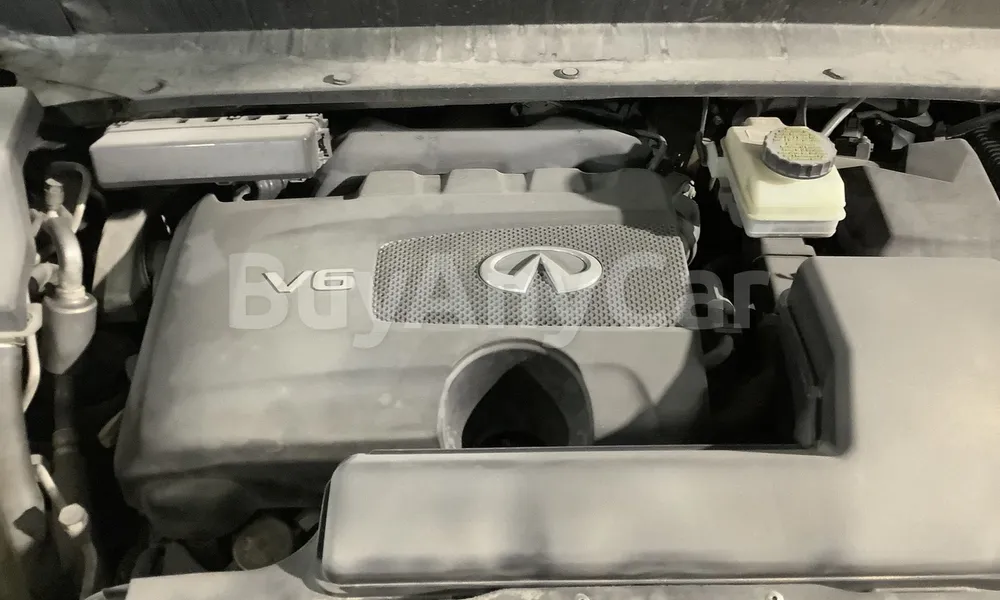 Vehicle photo 6