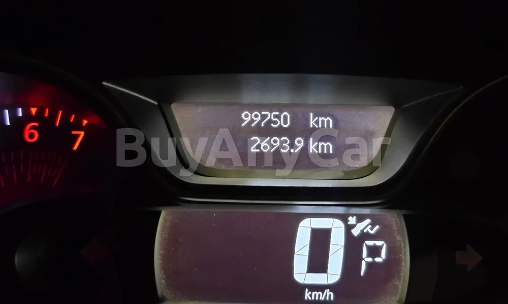 Vehicle photo 6