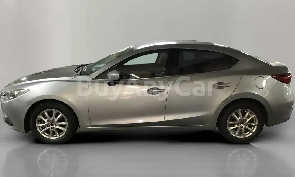 Vehicle photo 4