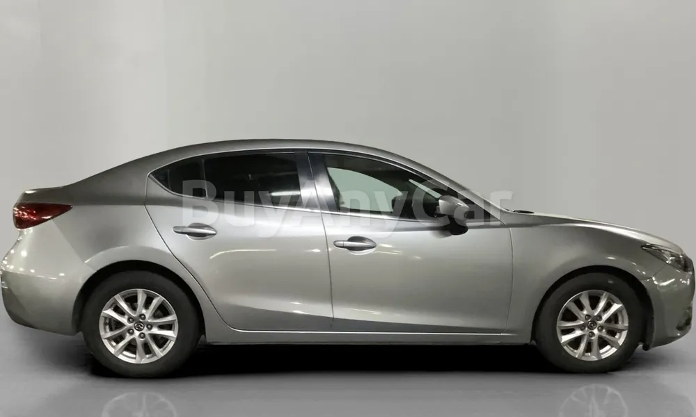 Vehicle photo 3