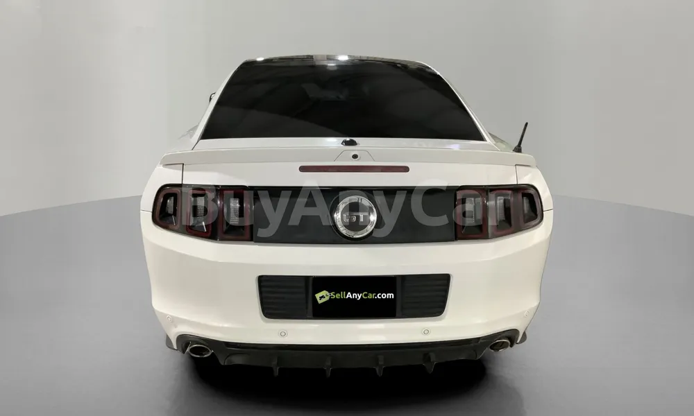 Vehicle photo 2