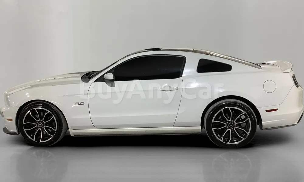 Vehicle photo 4