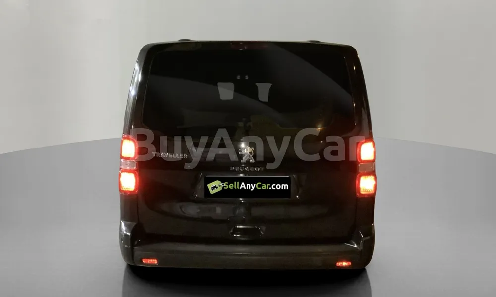 Vehicle photo 2