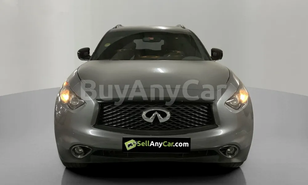 Vehicle photo 1