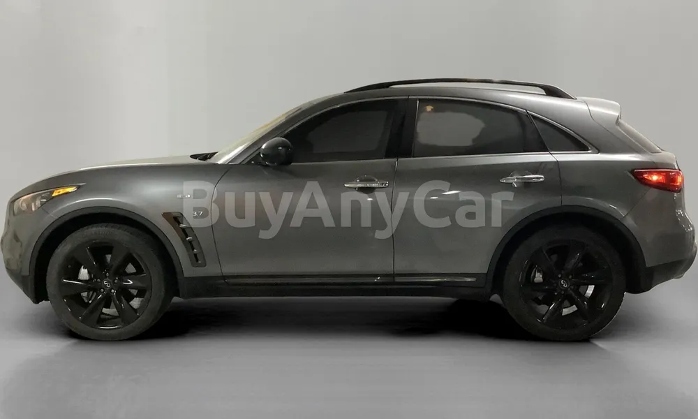 Vehicle photo 4